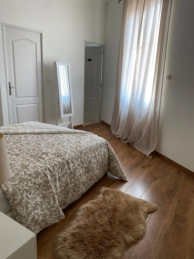 Appartement cosy et moderne, proche Cité des Papes Avignon France